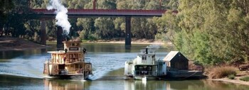 Echuca Moama Holiday Accommodation 2 - Broome Tourism 2