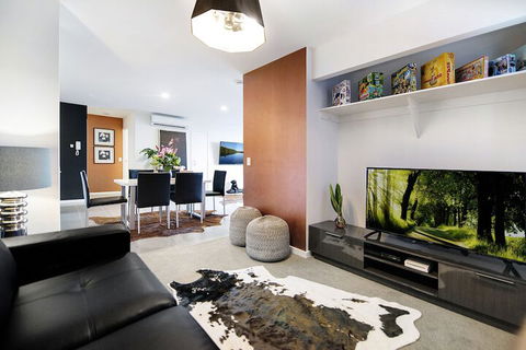 Waterford Private Apartments - Broome Tourism 5