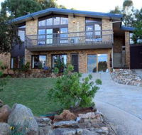 Alpine Apartment Great location with views of Lake Jindabyne - Broome Tourism