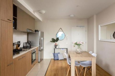 Water Views Lovely 2BRs Free Tram Zone Close To Everything! - Broome Tourism 4
