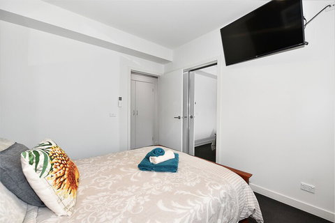Close To Airport City & Shops - Broome Tourism 4