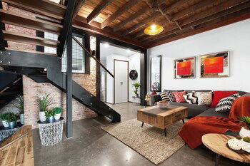 UNIQUE - New York Loft Style Townhouse - Broome Tourism 4
