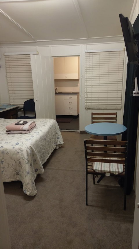 Ned's Studio Apartment - Broome Tourism 5
