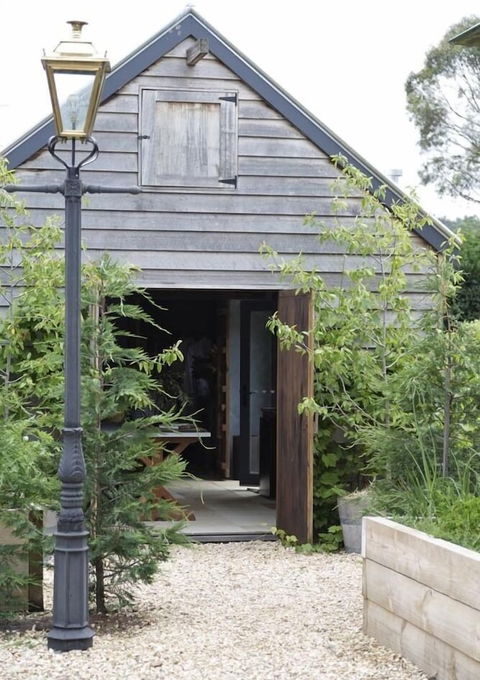 Elm Cottage Barn - Broome Tourism 1