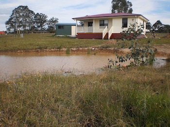 Riverdowns Cottage - Broome Tourism 2
