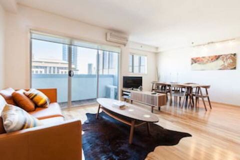 LANCE, 1BDR Melbourne Apartment - Broome Tourism 0