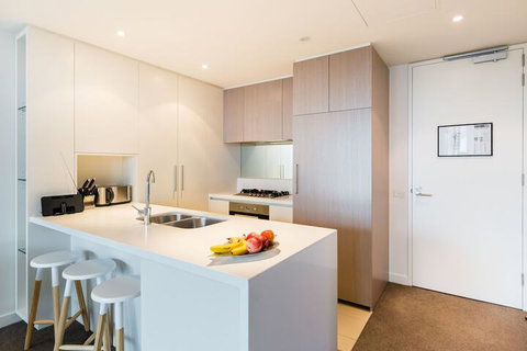 MILA, 1BDR Cremorne Apartment - Broome Tourism 2