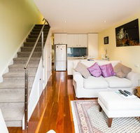 ALEXANDER 2BDR South Melbourne House