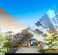 Adina Serviced Apartments Canberra Dickson - Broome Tourism