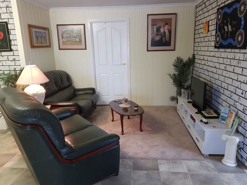 Amore Casa Tenterfield - Broome Tourism 6