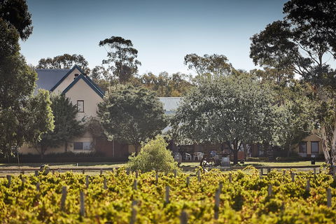 Balgownie Estate Winery Retreat & Restaurant - Broome Tourism 3