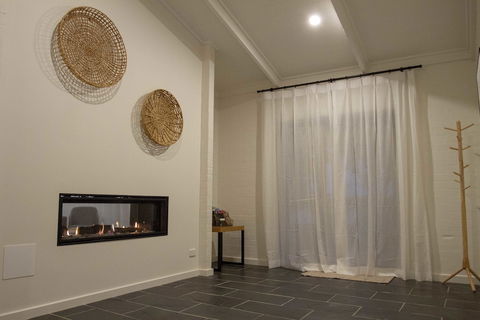 Balgownie Estate Winery Retreat & Restaurant - Broome Tourism 2