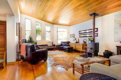 Ulverstone Boutique Accommodation - Broome Tourism 0