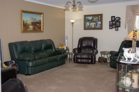 Chrissies Palace Hostel - Broome Tourism 0