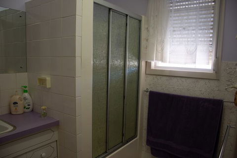 Chrissies Palace Hostel - Broome Tourism 5