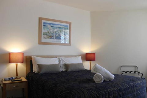 The Boathouse Luxury Apartments - Broome Tourism 6