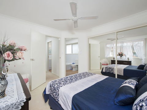 White Waves 7B Achilles Street - Broome Tourism 3