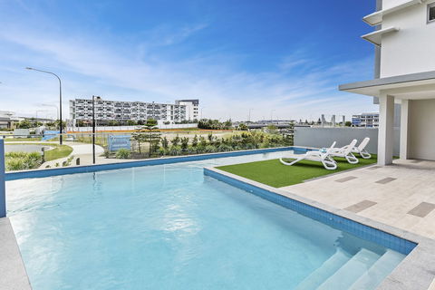 Direct Hotels - Aquarius Kawana - Broome Tourism 2