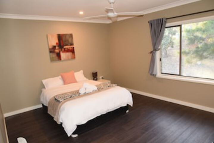 Farmborough Heights NSW Broome Tourism