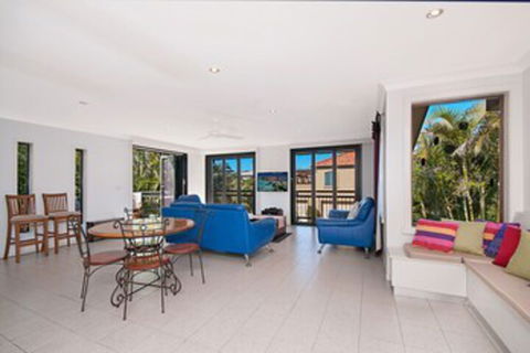 Rayners Secret Lennox Head - Broome Tourism 0
