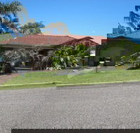 Holiday Dream at South West Rocks - Broome Tourism