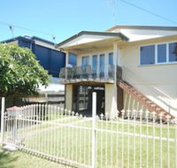 Spacious 2-Storey Home By The Bay Sleeps 12 - Broome Tourism