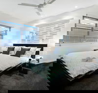 Sunrise Executive 5 Bedroom Home - Broome Tourism