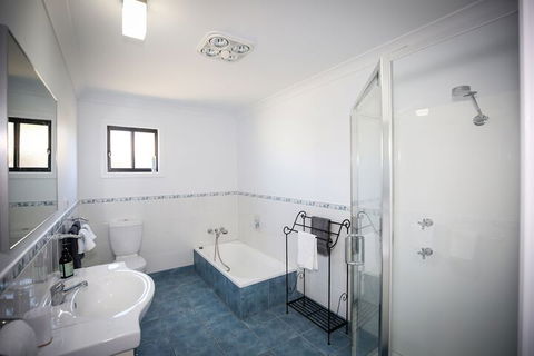 Dell Lee Cottage - Broome Tourism 5