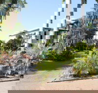 Irish Club Accommodation - Broome Tourism