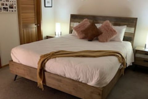 Chateau N Ville - Broome Tourism 0