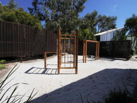 Beach Shack - Broome Tourism 4