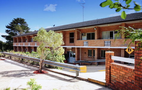 Blue Mountains Motel - Broome Tourism 0