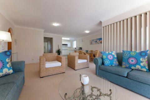 Kamilaroi Unit 6, 58-60 Magnus Street - Broome Tourism 0