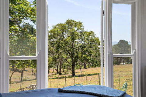 Hollow Tree Farm - Peace And Quiet On 30 Acres Right In Toowoomba - Broome Tourism 6