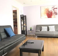 Canberra Entire House 3 Bedroom - Broome Tourism