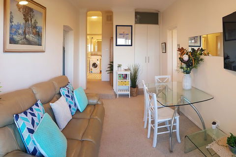 Coachhouse On The Beach - Broome Tourism 1