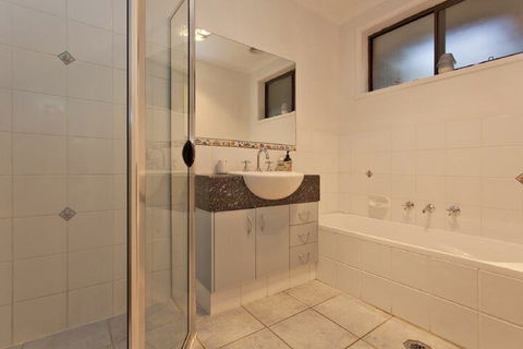Serenity Size & Seclusion - Broome Tourism 2