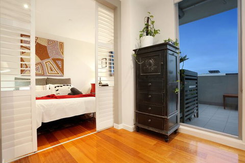 Essendon Sub Penthouse On Napier - Broome Tourism 6