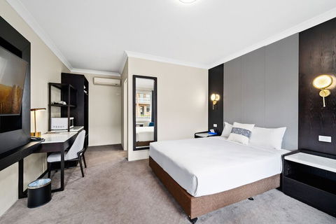 WM Hotel Bankstown - Broome Tourism 5