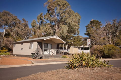 Eaglehawk Holiday Park Canberra - Broome Tourism 3
