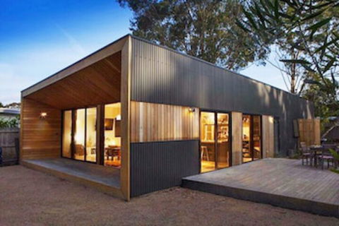 Armstrongs Close TO Beach - Broome Tourism 0
