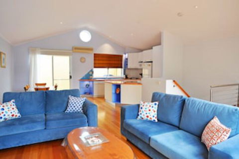 THE Sails 8 Linen Included Central Location - Broome Tourism 0