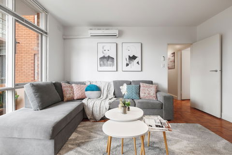 Balcony Retreat Apartment By Ready Set Host - Broome Tourism 4