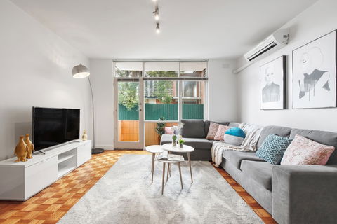 Balcony Retreat Apartment By Ready Set Host - Broome Tourism 2