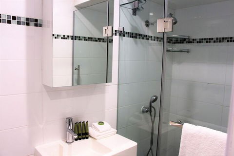 Bondi Beach Apartment Wifi & Netflix - Broome Tourism 5