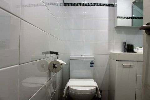 Bondi Beach Apartment Wifi & Netflix - Broome Tourism 1