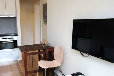 Bondi Beach Apartment Wifi & Netflix - Broome Tourism 6