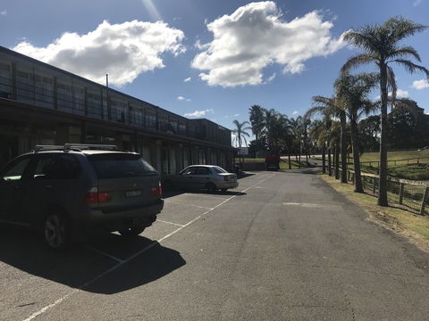 Rivers Apartments & Motel Sale Gippsland - Broome Tourism 1