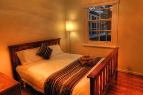 Lake Leake Inn - Broome Tourism 4