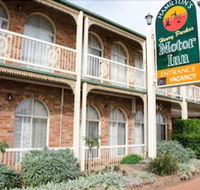 Hamilton's Henry Parkes Motor Inn Parkes - Broome Tourism